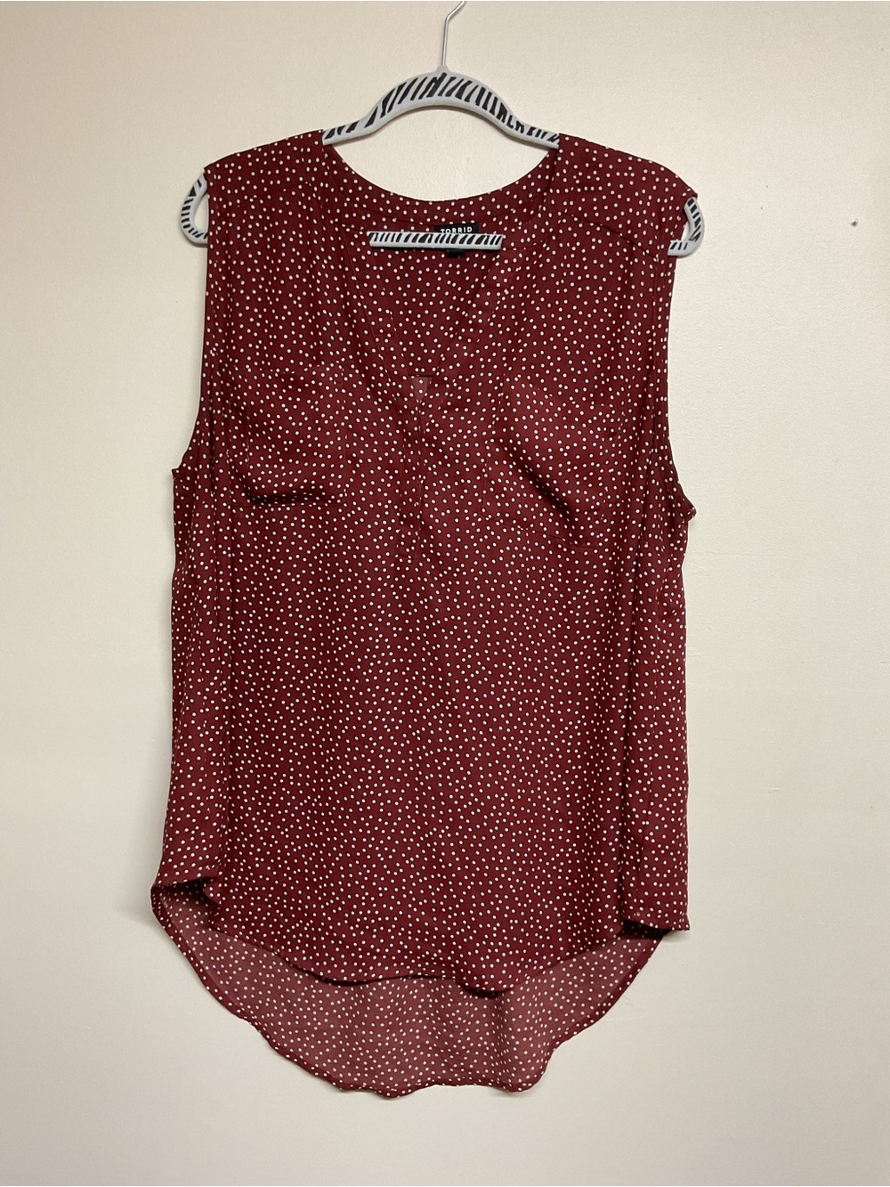 torrid Harper Burgundy Polka Dot Sleeveless V-Neck Camisole
